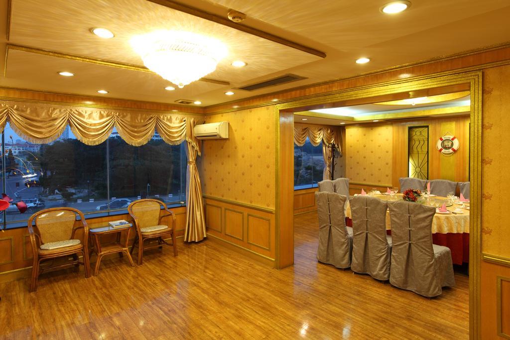 Donghai Grand Hotel Qingdao Exterior foto