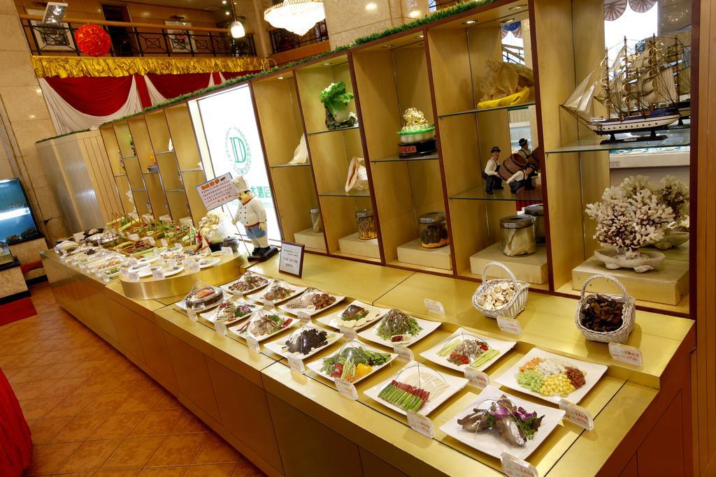 Donghai Grand Hotel Qingdao Exterior foto